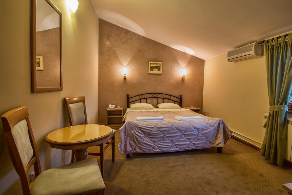 Konak Vukasinovic Hotel Belgrade Bilik gambar