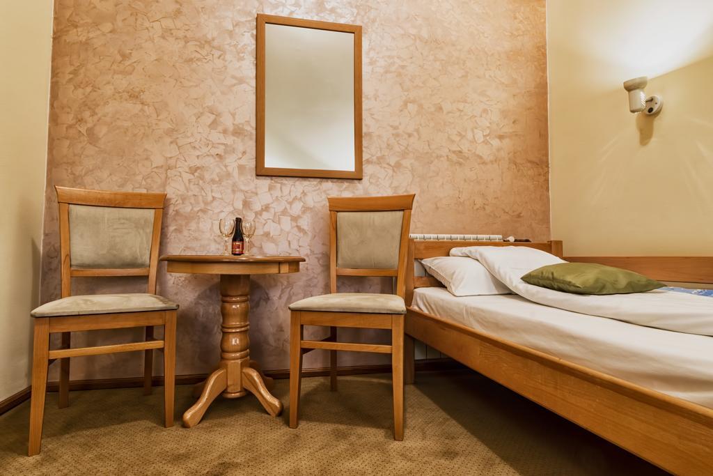 Konak Vukasinovic Hotel Belgrade Bilik gambar
