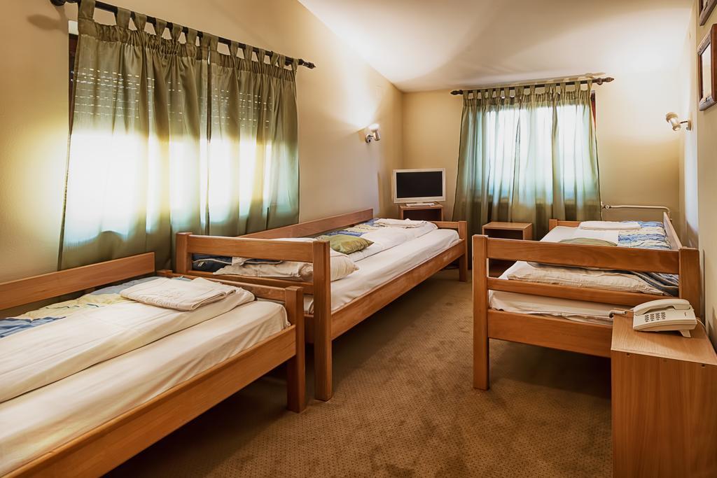 Konak Vukasinovic Hotel Belgrade Bilik gambar